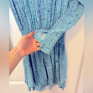 Fun high-quality Rayon summer dress with great details and flattering cut!